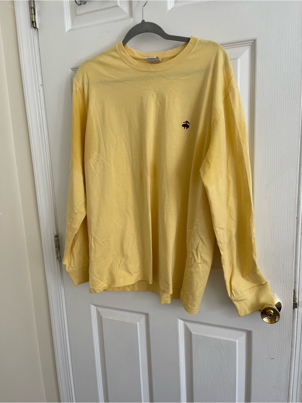 Brooks Brothers Light Yellow Long-Sleeve Crewneck Shirt